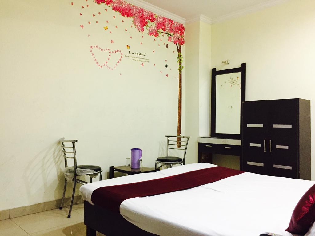 Sukhman International Hotel Near Amritsar Railway Station Extérieur photo
